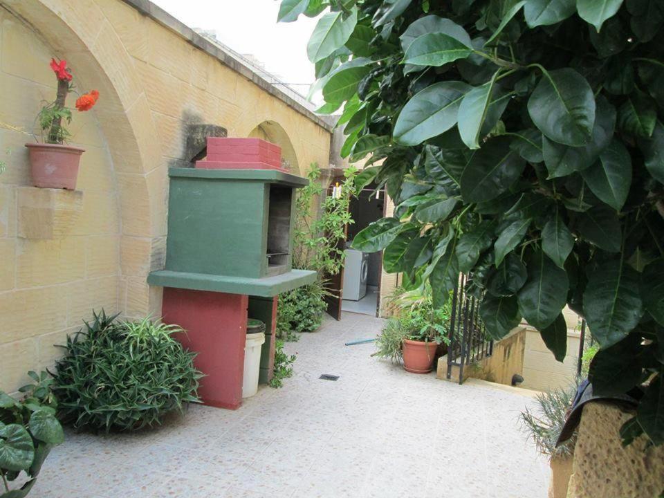 4 Bedroom With Private Pool *